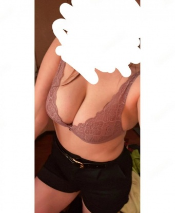 У меня есть все, чтобы сделать твои фантазии реальностью. 💋
Я живу в Москве, самом прекрасном городе, где встречаются и растворяются страсть и похоть. У меня есть отличные отзывы о моих услугах, потому что я всегда стараюсь угодить и удивить своих клиентов. 😍
Я предлагаю широкий спектр услуг, которые могут удовлетворить даже самые изысканные вкусы. Позволь мне показать тебе мои ловкие руки и горячий дыхание. Мы можем провести незабываемое время вместе, наслаждаясь роскошными моментами и полностью растворившись в удовольствии. 💦
У меня есть много фотографий, чтобы ты мог оценить мою красоту и сексуальность. Ты можешь увидеть, как я выгляжу, прежде чем мы встретимся. Так что не стесняйся, пиши мне, и мы обязательно договоримся о встрече. Я обещаю, ты не пожалеешь об этом! 😉 Регина