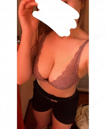У меня есть все, чтобы сделать твои фантазии реальностью. 💋
Я живу в Москве, самом прекрасном городе, где встречаются и растворяются страсть и похоть. У меня есть отличные отзывы о моих услугах, потому что я всегда стараюсь угодить и удивить своих клиентов. 😍
Я предлагаю широкий спектр услуг, которые могут удовлетворить даже самые изысканные вкусы. Позволь мне показать тебе мои ловкие руки и горячий дыхание. Мы можем провести незабываемое время вместе, наслаждаясь роскошными моментами и полностью растворившись в удовольствии. 💦
У меня есть много фотографий, чтобы ты мог оценить мою красоту и сексуальность. Ты можешь увидеть, как я выгляжу, прежде чем мы встретимся. Так что не стесняйся, пиши мне, и мы обязательно договоримся о встрече. Я обещаю, ты не пожалеешь об этом! 😉 Регина